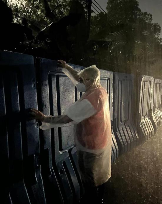 点击图片翻到下一页>> 风雨同舟共抗疫 锦旗无声寄深情——中铁三局广东公司机械段